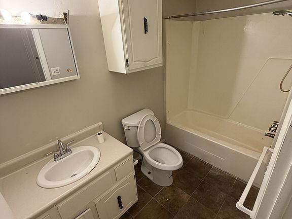 3rd image of 508 Wright St #3
