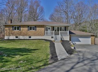 103 Berry Hill Rd, Moscow, PA 18444