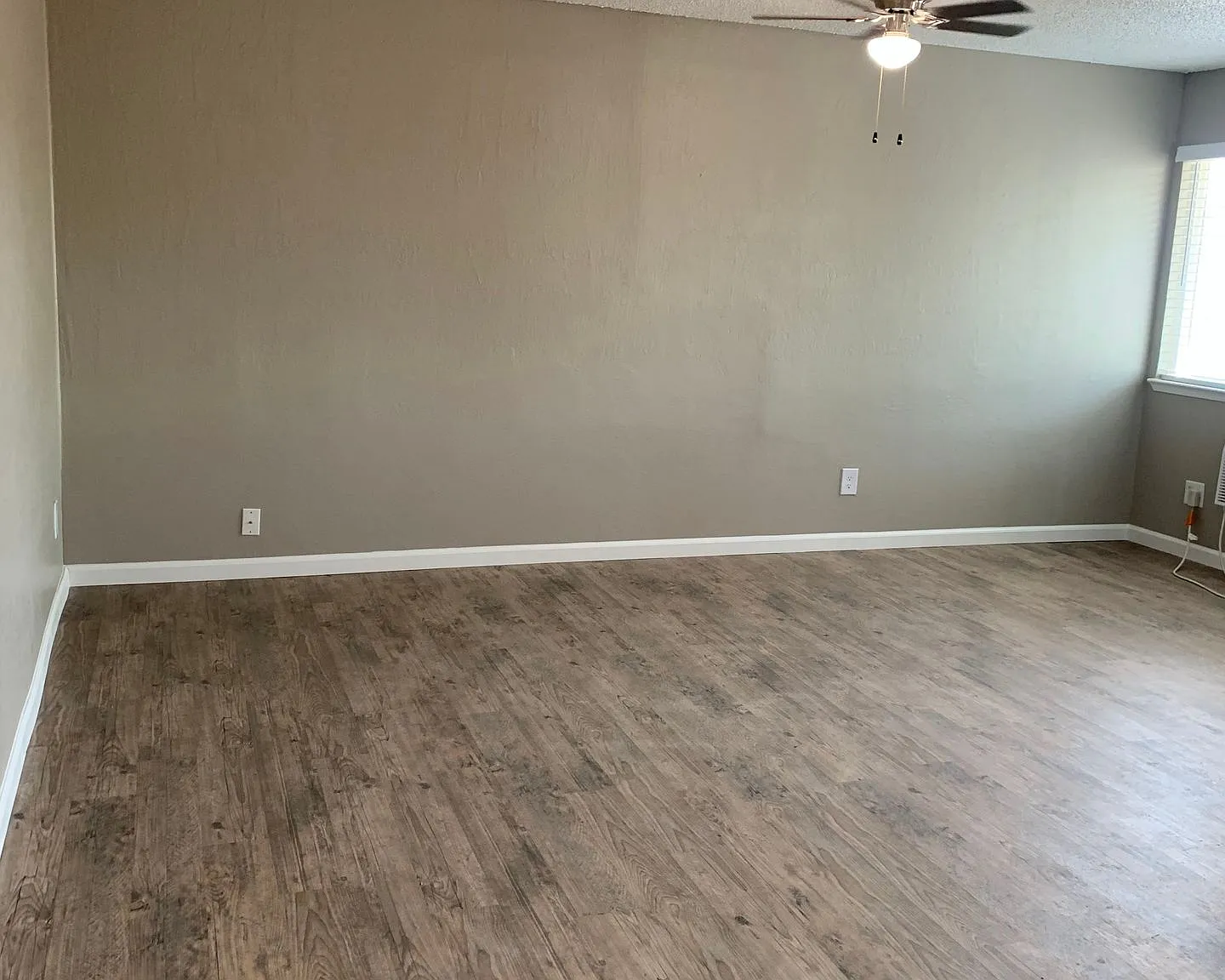 Carabay Apartments - Gated Community Featuring 1 and 2 Bedroom Apartments! — Photo 4