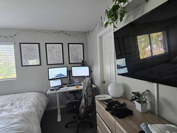 2nd image of 1020 Opal St APT 2