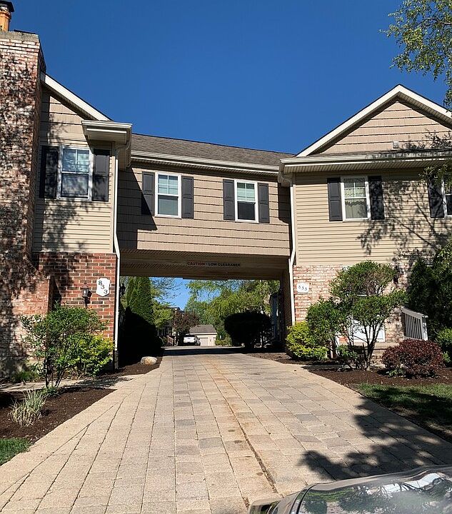 1st image of 853 Village Quarter Rd