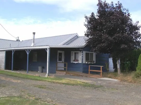 995 3rd St, Tillamook, OR 97141