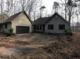 90 Thomas Crossing Dr, Newnan, GA 30265