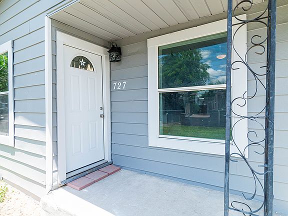 2nd image of 727 Brunswick Blvd