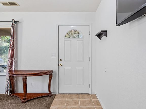 5th image of 22549 Fir St