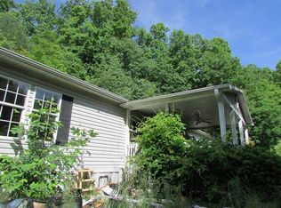 59 Sprinkle Dr, Spruce Pine, NC 28777