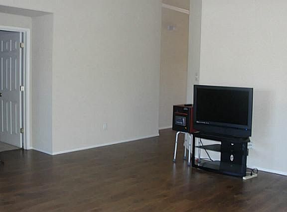 5th image of 1217 Brownford Dr