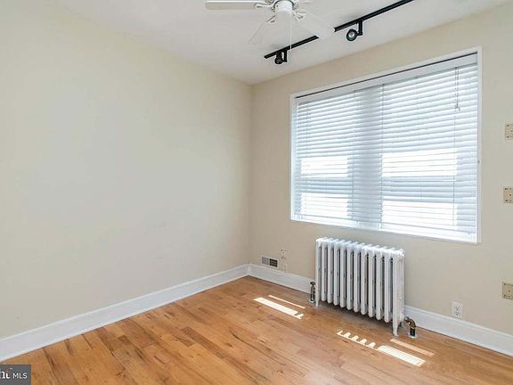 4th image of 3258 Wellington St Floor 3