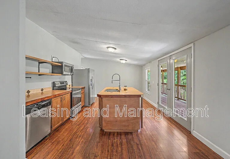 3585 Riley Wright Rd #2 — Photo 2