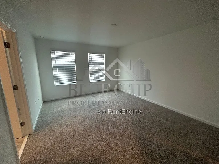 11605 Straits Way — Photo 11