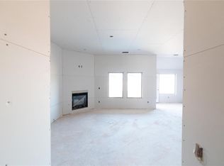 10305 SW 55th Ter, Mustang, OK 73064