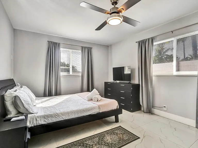 255 Glouchester St — Photo 17