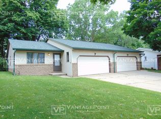 2353 Remington Rd, Green Bay, WI 54302