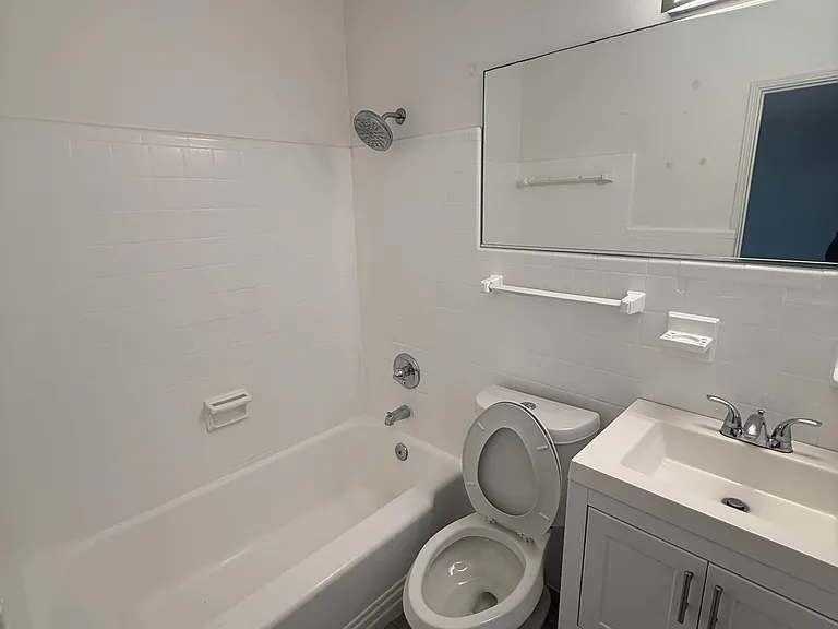 345 85th St #8 — Photo 5