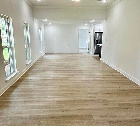 5th image of 305 Westview Dr