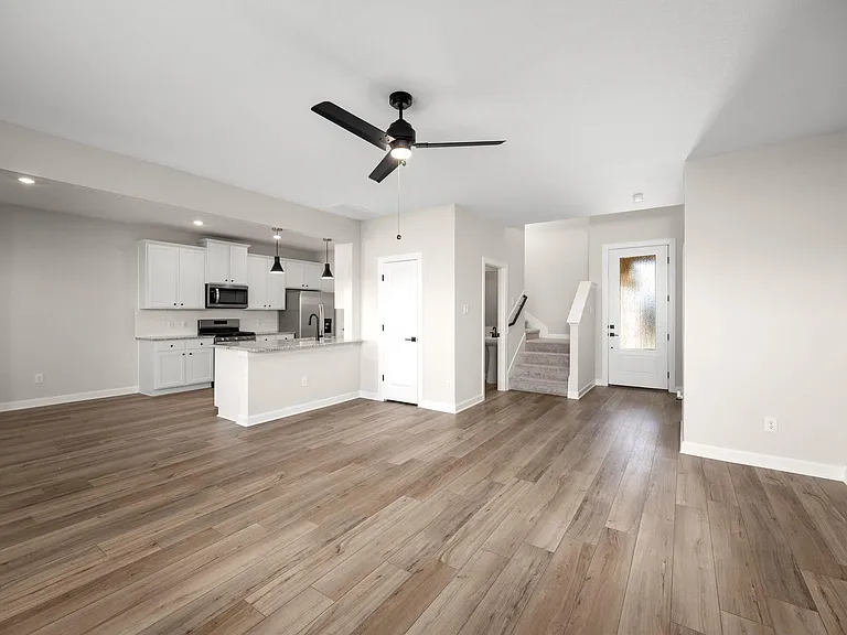 3004 Seaside Cove Ct — Photo 5