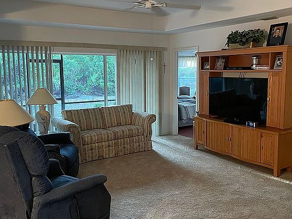 4th image of 26449 Feathersound Dr