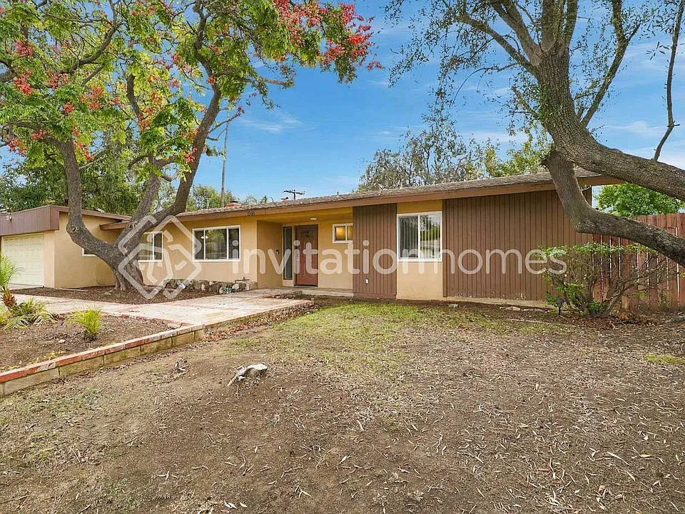 3188 Darlington Dr