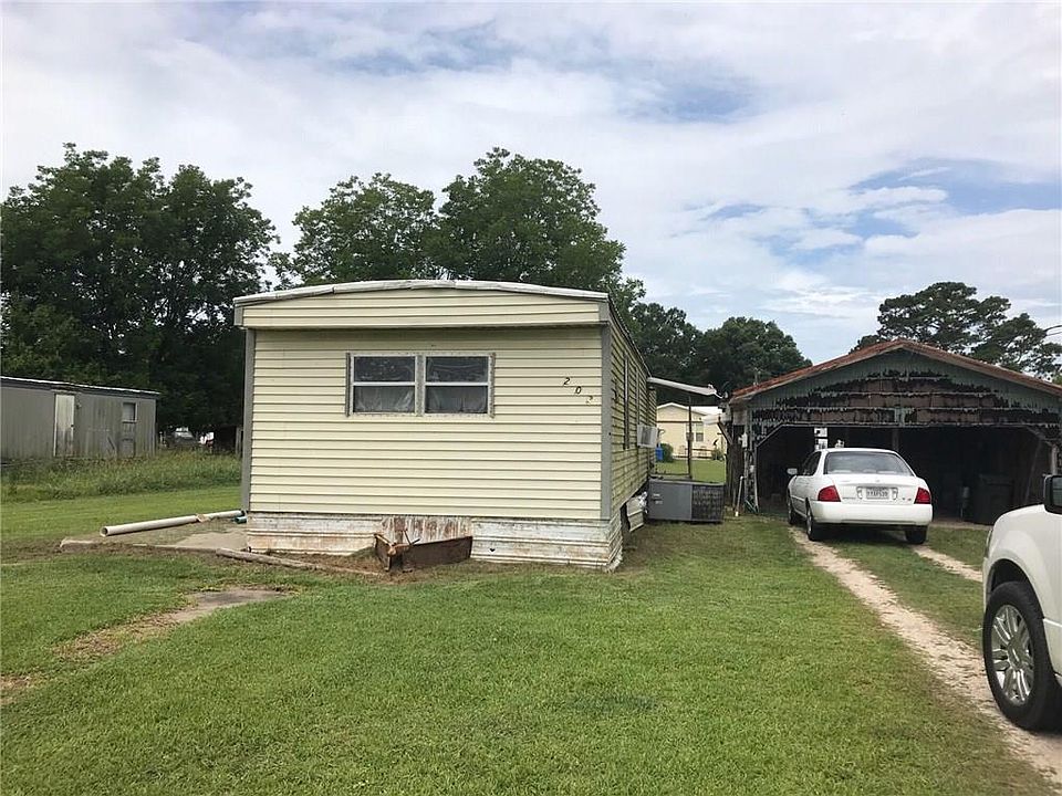 1st image of 203 Sonnier St