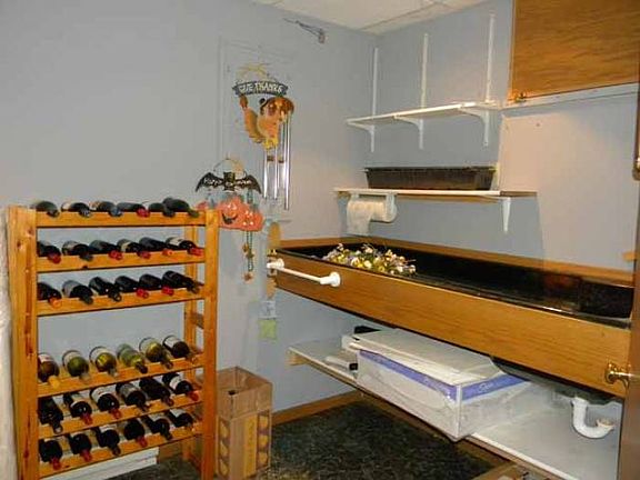 Wine/beer making room