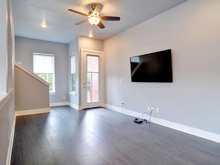 2822 Forest Park Blvd — Photo 48