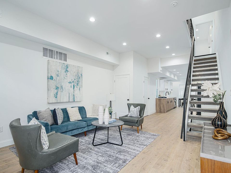 1st image of 840 Leland St #1