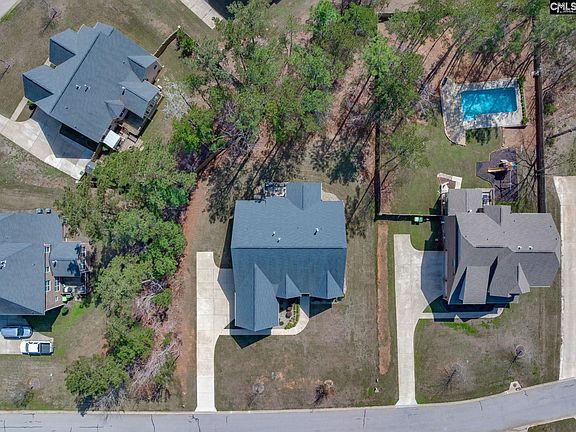 5th image of 712 Scarlet Oak Rd