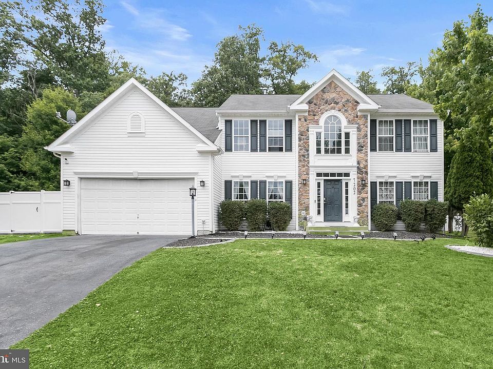 1st image of 7202 Exbury Ct