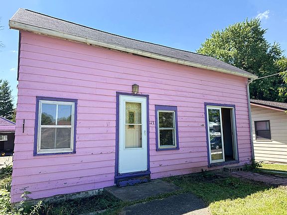 3rd image of 113 E North St