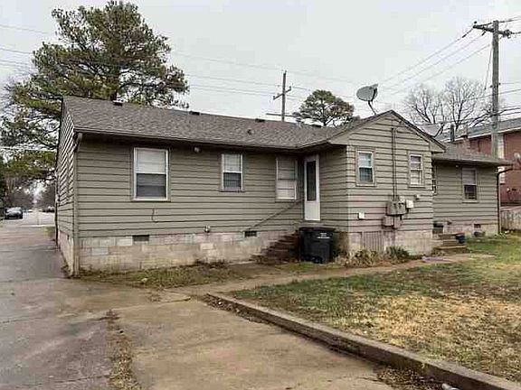 3rd image of 131 SW 18th St