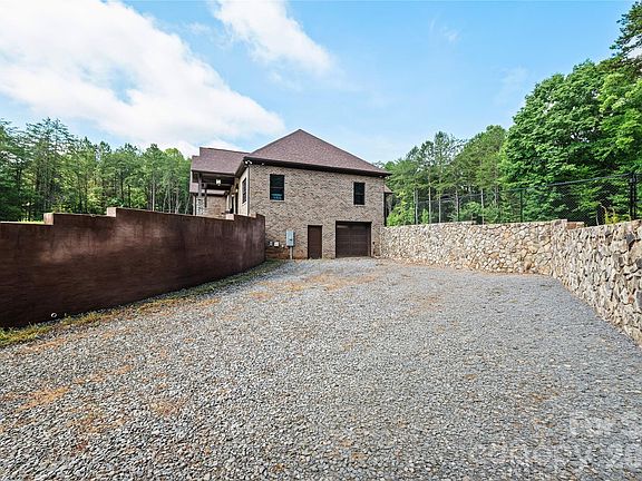 4th image of 311 Bethesda Rd #11-12