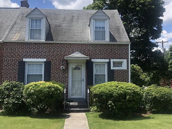 Front view of the house.
