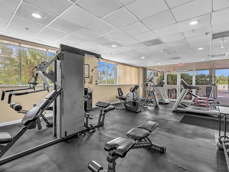 6422 Collins Ave #701 — Photo 48