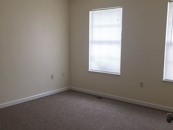 5th image of 2543 Lakeview Dr