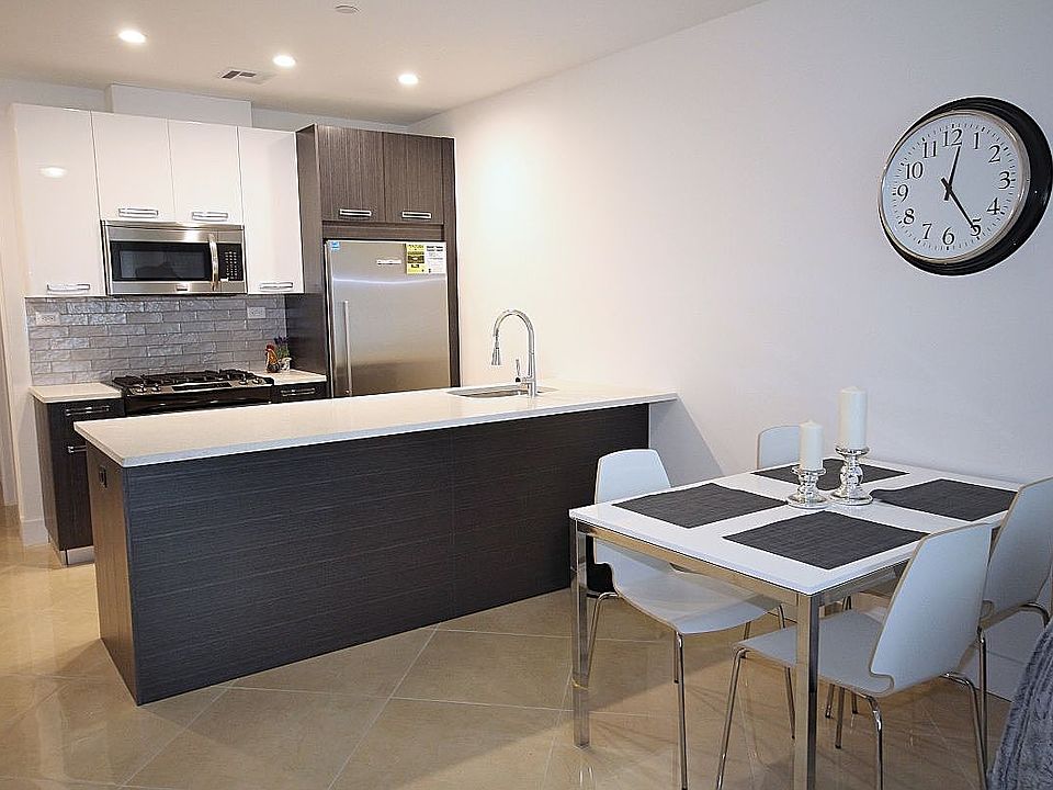 1st image of 1287 E 19th St #2C