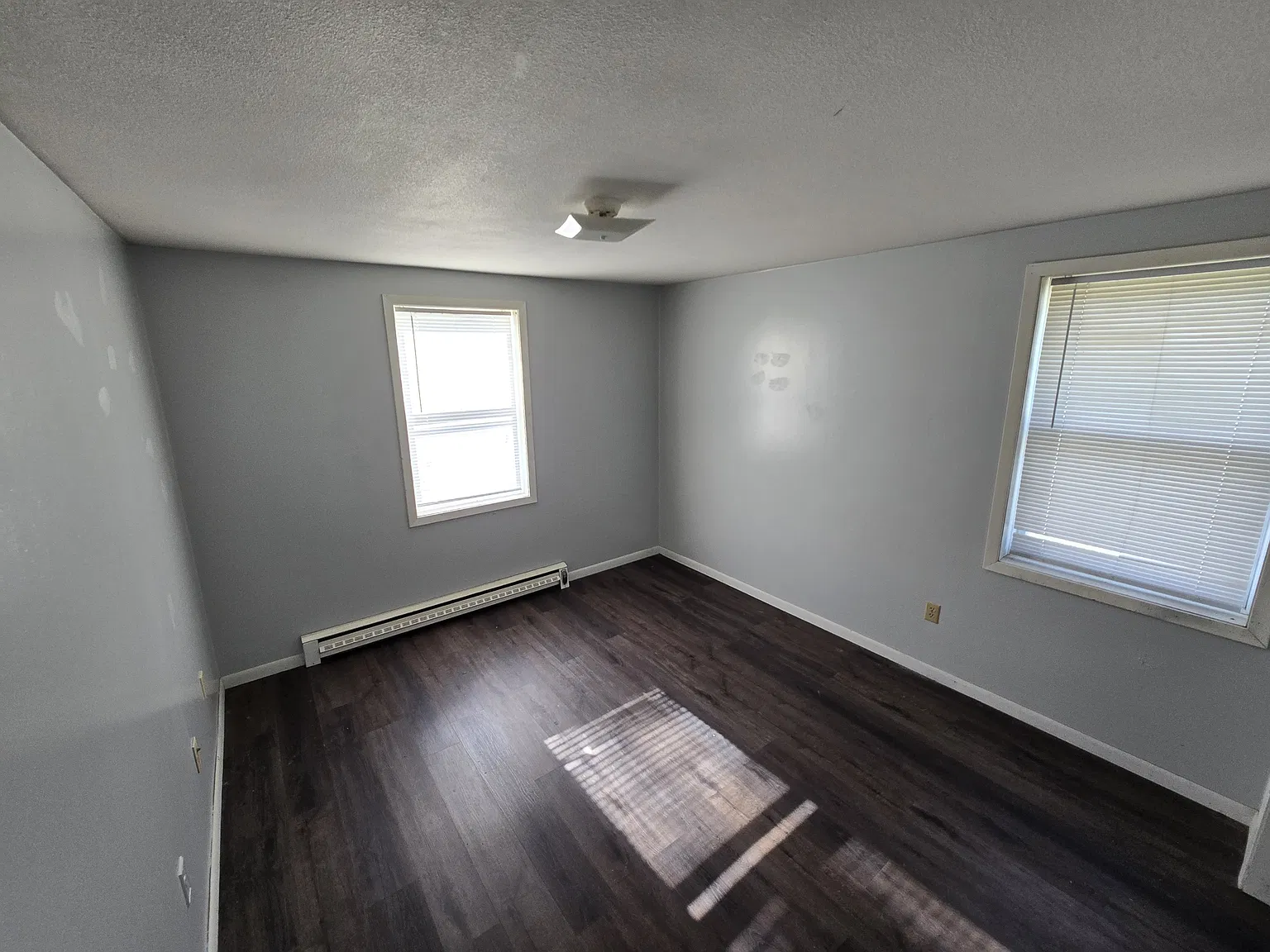 318 Walnut St — Photo 3