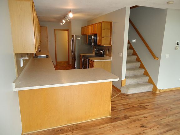 5th image of 1650 Wellington Ln