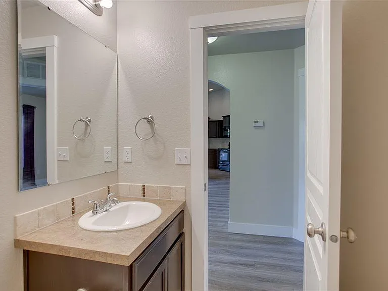 3694 S Veneto Ave — Photo 11