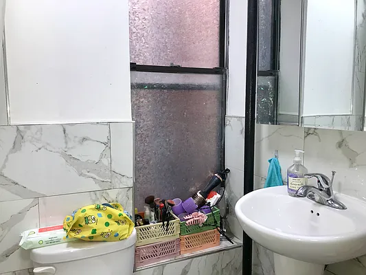 Rented by Bond New York | media 15