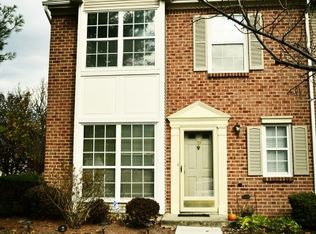 33 Townsend Ct, Franklin Park, NJ 08823
