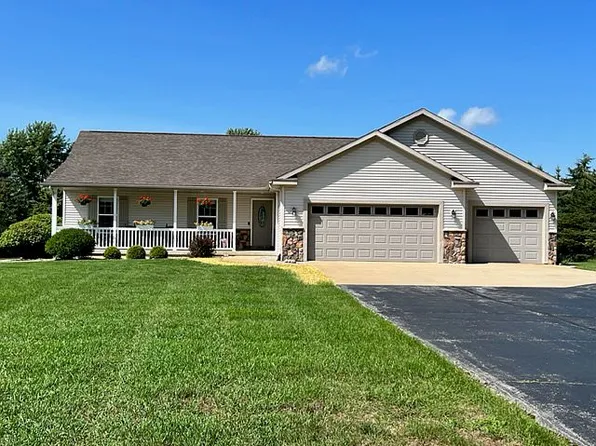 12134 Pierce Rd, Freeland, MI 48623