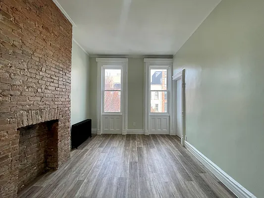 Rented by Evergreen Realty & Investments | media 1