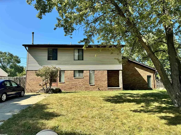 38615 Meadowdale, Clintont, MI 48036