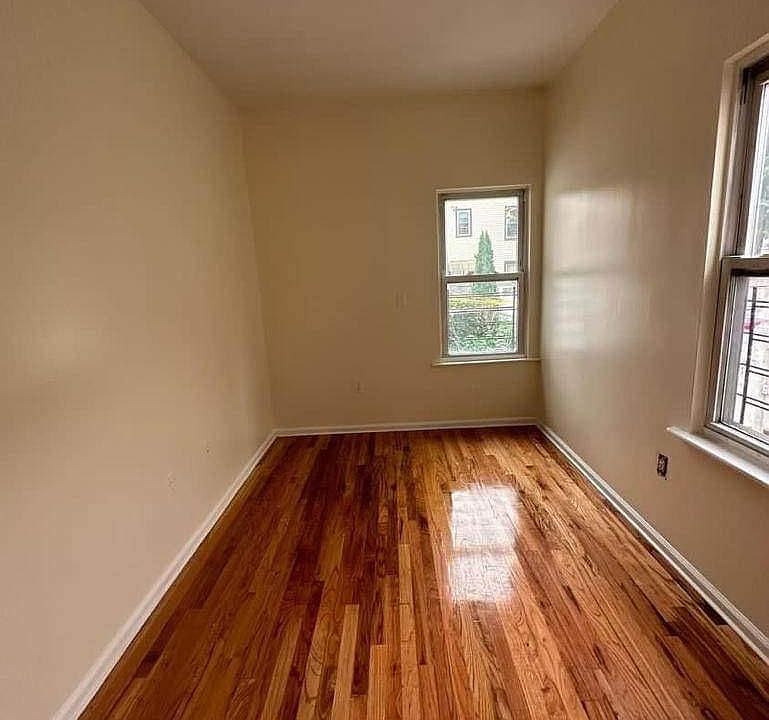 1st image of 156-00 116th Ave Floor 2