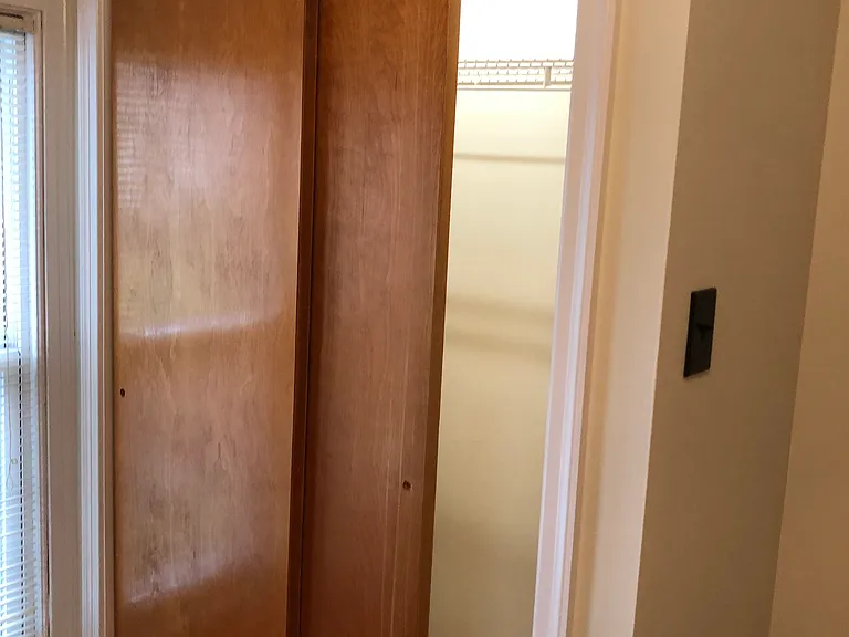 Closet Bedroom 2