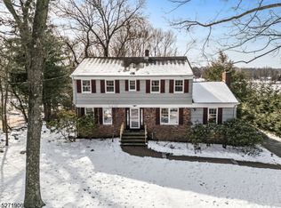 1032 Dogwood Trl, Franklin Lakes, NJ 07417