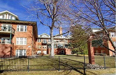 2 bed, 1.5 bath, 1300 sqft, $2,300 — Photo 1