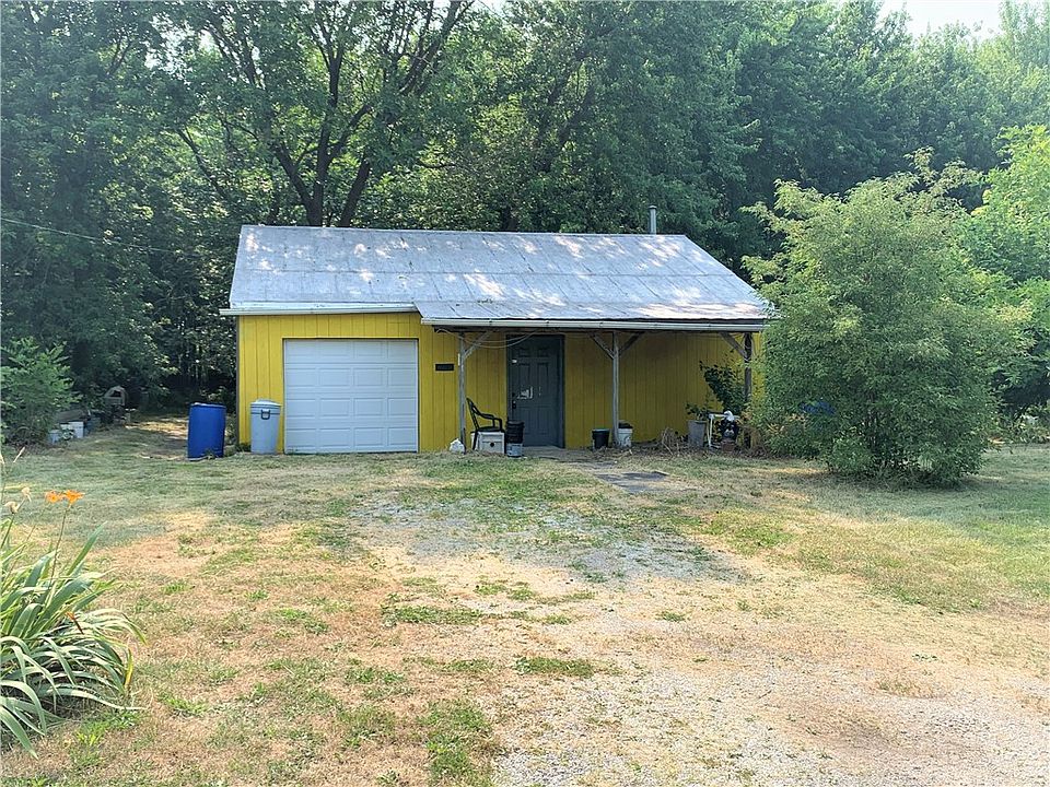 2nd image of 707 S Craddick St
