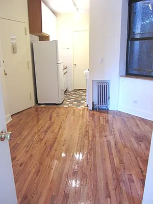 Rented by City Connections Realty | media 5