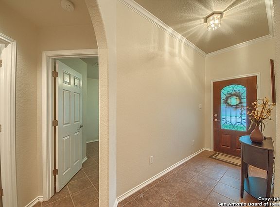 3rd image of 9842 Einbeck Ln
